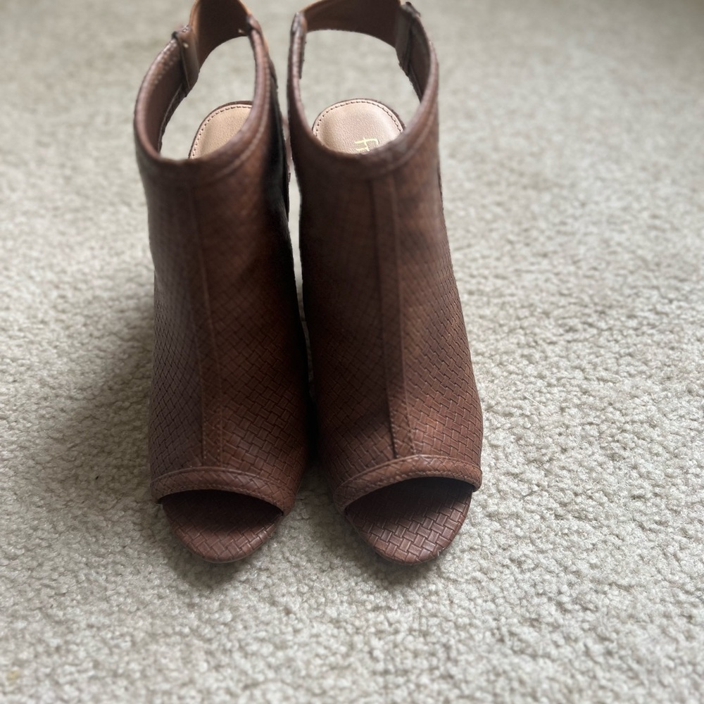 Francesca’s Sandals - Picture 10 of 10